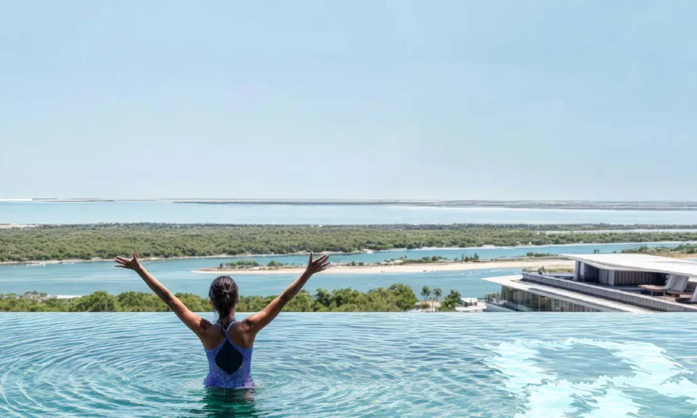 Rooftop infinity pool at Bab Al Qasr Residence 31